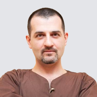 Хачатуров Артём Сергеевич